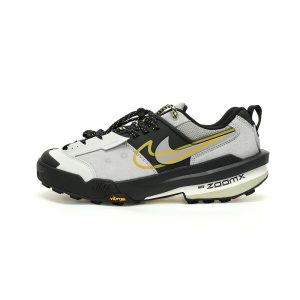 2025 Sacai x NIKE Zegama Dome SP"Matte Silver Tour Yellow" shoes HQ8618-003