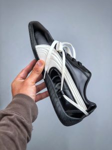 Rosé x Puma Speedcat Leather White Black Sale | Unisex Retro Sneakers