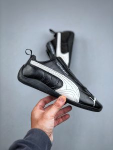 Puma x Balenciaga Speedcat Leather Black White Sale | Unisex Trainers​