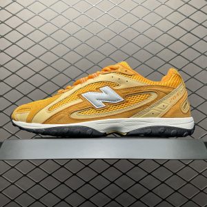 KITH x New Balance 204L Yellow Silver Unisex Retro Jogging Shoes - Discounted Vintage Streetwear Sneakers