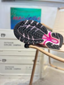 Pharrell Williams x Adidas Adistar Jellyfish Pink Black Men's & Women's Retro Breathable Cushioned Running Shoes - 60% Discount