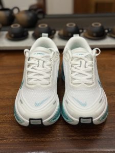 Nike Vomero Plus White Green Unisex Lightweight Thick-Sole Cushioned Road Running Casual Sneakers 50% Off​