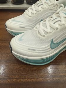 Nike Vomero Plus White Green Unisex Lightweight Thick-Sole Cushioned Road Running Casual Sneakers 50% Off​