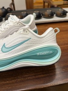 Nike Vomero Plus White Green Unisex Lightweight Thick-Sole Cushioned Road Running Casual Sneakers 50% Off​