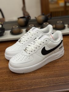 Supreme x Nike Air Force 1 '07 Low White Men's & Women's Classic Versatile Casual Sneakers 50% Off​