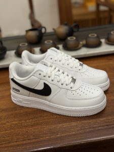 Supreme x Nike Air Force 1 '07 Low White Men's & Women's Classic Versatile Casual Sneakers 50% Off​