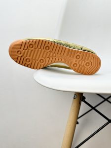 Adidas SL72 OG Gold Sneakers – Men’s & Women’s Retro Running Shoes