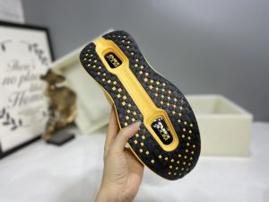 Nike Vomero Premium Yellow Men’s & Women’s Running Shoes – Lightweight Max Cushion​