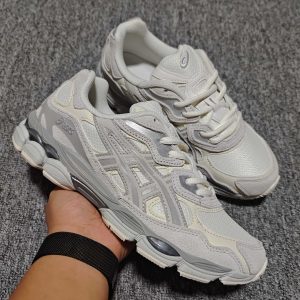 ASICS Gel-NYC Cream White Men’s & Women’s Running Shoes – Casual Joggers ASICS Gel-NYC Cream White Men’s & Women’s Running Shoes – Casual Joggers