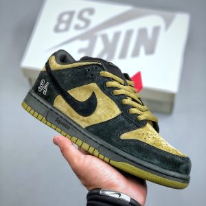 Nike SB Dunk Low Pro x Supreme Suede Men’s and Women’s Casual Skate Shoes​