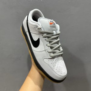 Nike SB Dunk Low Suede Grey Men Women Skateboarding Shoes​