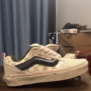 POP MART x Vans Knu Skool SPACE MOLLY Beige Suede Skate Sneakers Men Women​