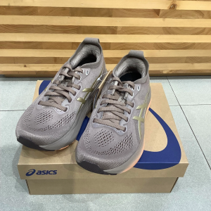 Asics Gel-Kayano 31 Brown Lightweight All-Round Running Shoes for Men and Women​