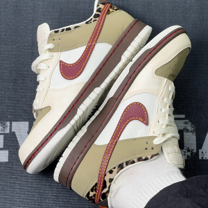 Nike SB Dunk Low Retro Beige Street Casual Sneakers for Men and Women​