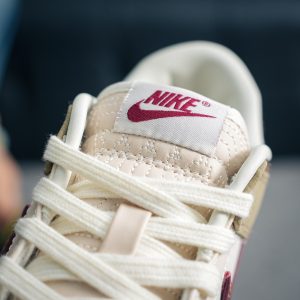 Nike SB Dunk Low Retro Beige Street Casual Sneakers for Men and Women​