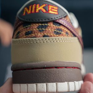 Nike SB Dunk Low Retro Beige Street Casual Sneakers for Men and Women​