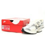 Nike V5 RNR Beige Silver Classic Jogging Shoes for Men and Women​