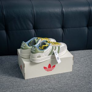 Adidas Gazelle Indoor Trainers Off White Retro Sneakers for Men and Women​