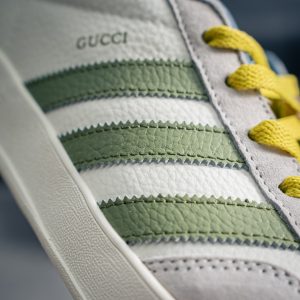 Adidas Gazelle Indoor Trainers Off White Retro Sneakers for Men and Women​