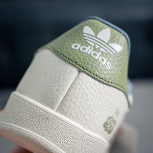 Adidas Gazelle Indoor Trainers Off White Retro Sneakers for Men and Women​