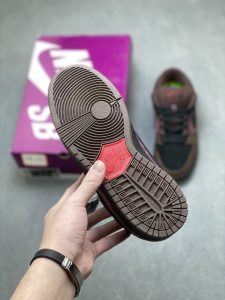 Nike SB Dunk Low Pro Brown Street Casual Sneakers for Men and Women​