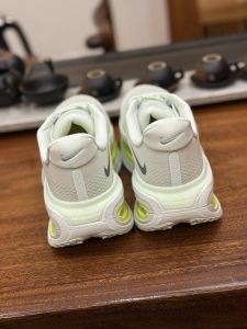 Nike Vomero Premium Green Road Running Shoes for Men and Women​