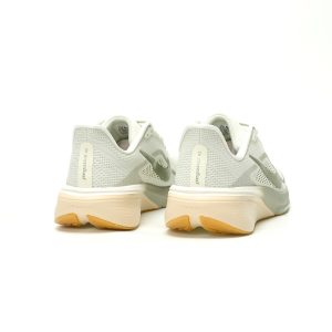 Nike Air Zoom Pegasus 42 Premium Extra Wide Nike Air Zoom Pegasus 42 Premium Extra Wide