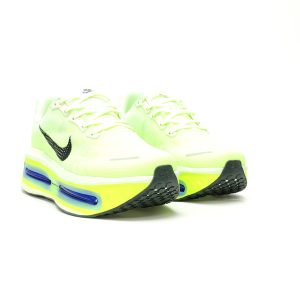 Nike Vomero Premium HQ2050-702 Nike Vomero Premium HQ2050-702