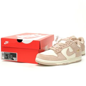 Nike SB Dunk Low Nike SB Dunk Low
