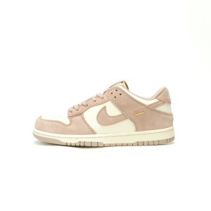 Nike SB Dunk Low "Sail White Metallic Silver" IB4417-105