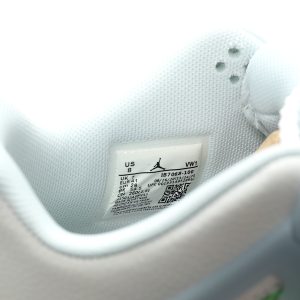 Nike Air Jordan 4 Retro Nike Air Jordan 4 Retro