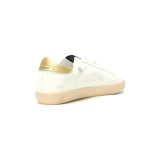Vintage Star Distressed Low Top Sneakers White Gold Heel – Unisex Casual Retro Dirty Shoes