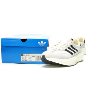 adidas SL 72 Pro Off White Light Grey Black Suede Nylon LIGHTSTRIKE+ Sneakers KK3074 adidas SL 72 Pro Off White Light Grey Black Suede Nylon LIGHTSTRIKE+ Sneakers KK3074