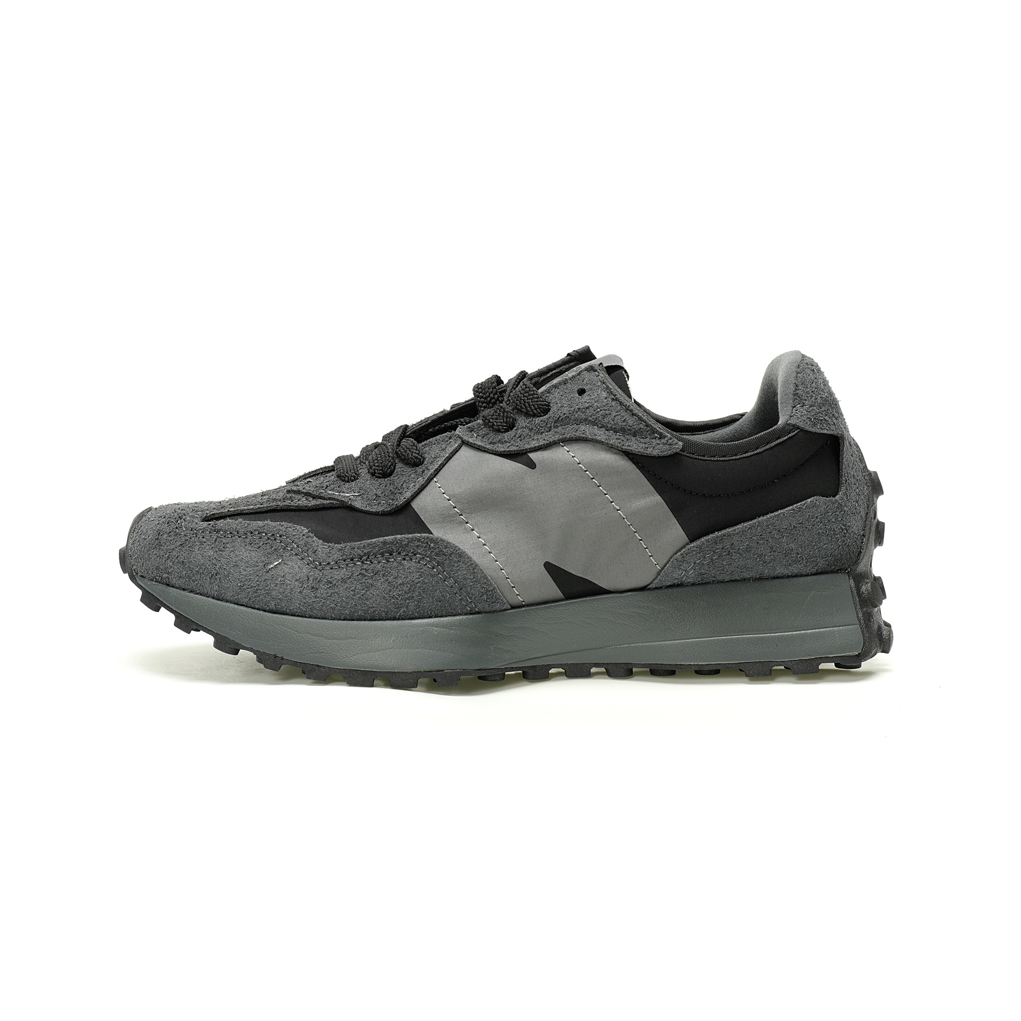 New Balance 327 Low Top Retro Suede Casual Running Shoes U327WCD Carbon Grey Black New Balance 327 Low Top Retro Suede Casual Running Shoes U327WCD Carbon Grey Black